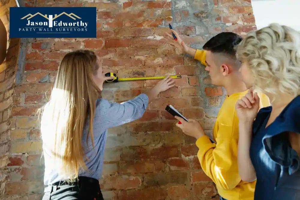 What are the responsibilities of a party wall surveyor Ringwood?